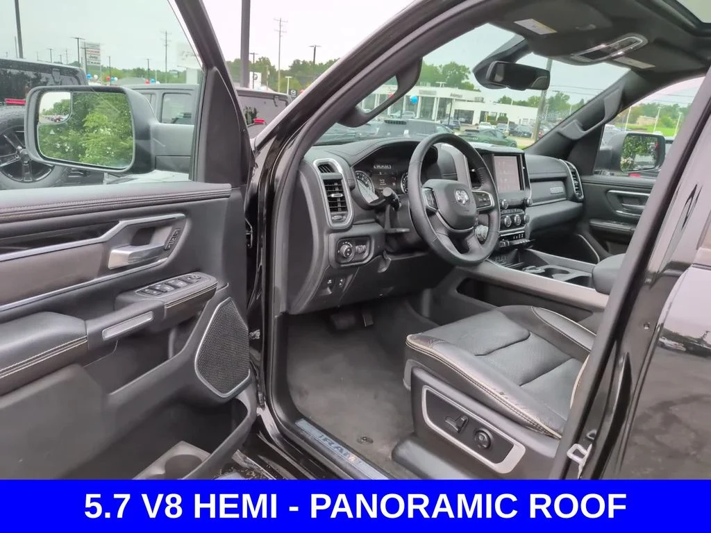 Used 2020 Black Ram Laramie image 12