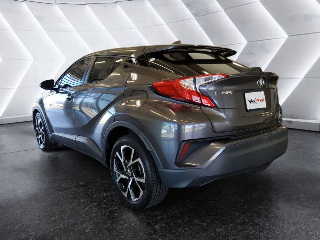 Used 2019 Gray Toyota XLE image 6
