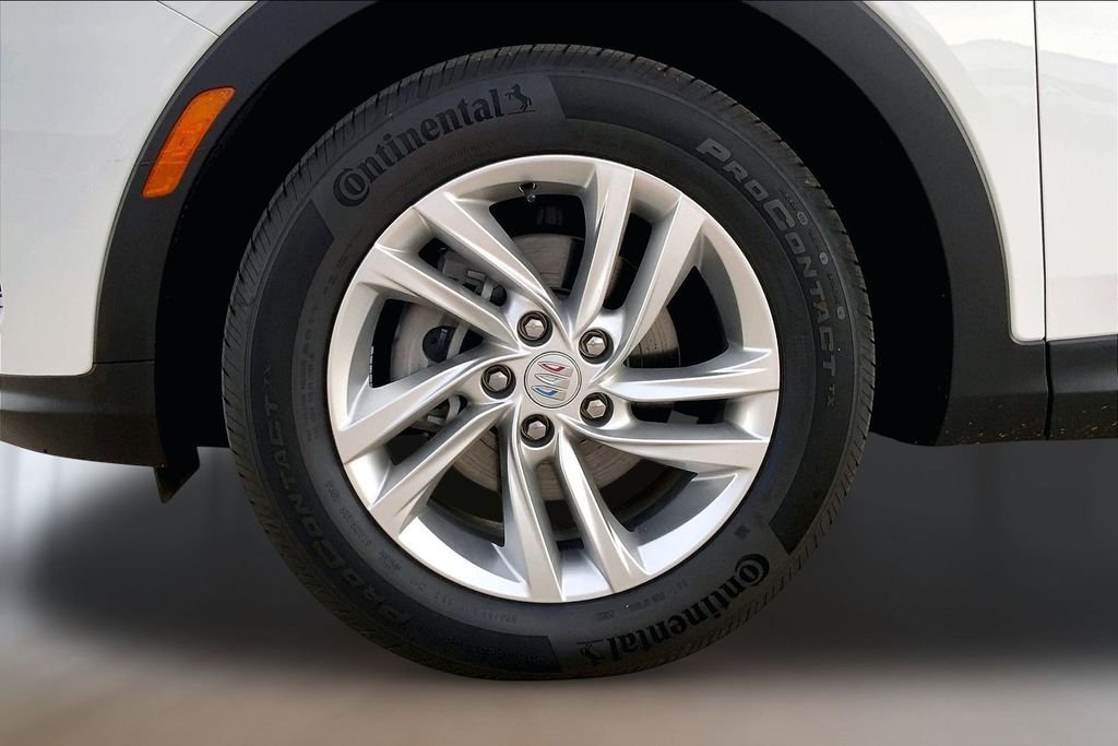 Used 2024 Summit White Buick Preferred image 9
