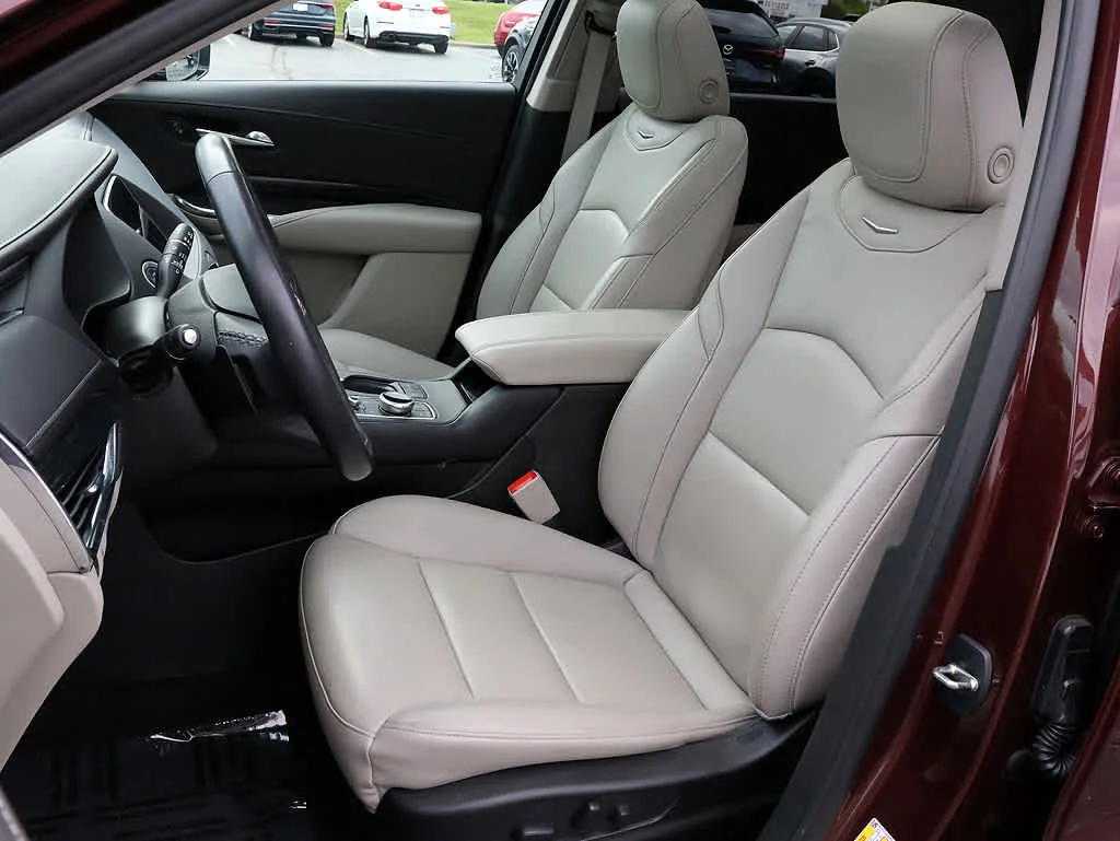 2023 Cadillac XT4 Premium Luxury - Photo 9