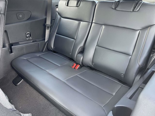New 2026 Star White Metallic Tri-Coat Ford Tremor image 19