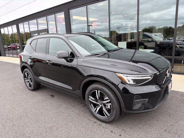 2026 Volvo XC40