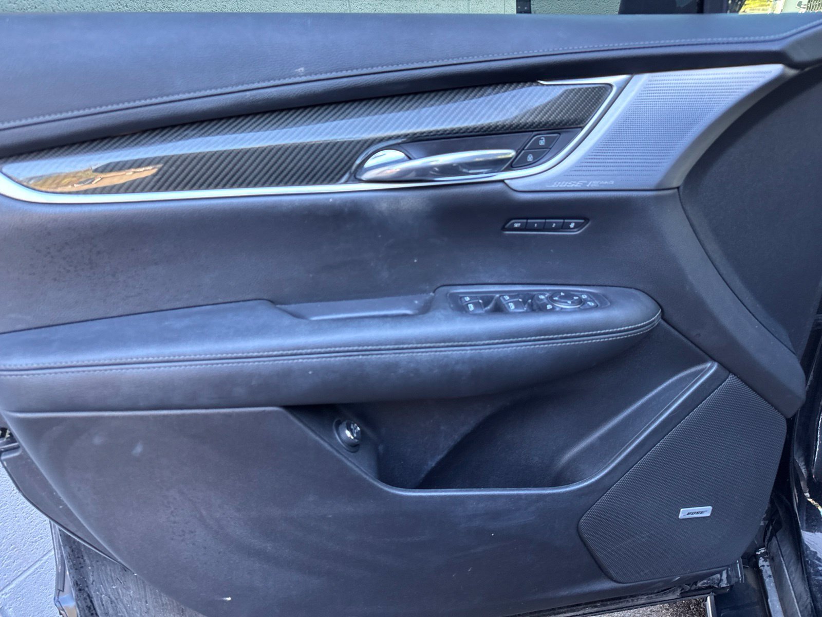 Used 2021 Black Cadillac Sport image 21
