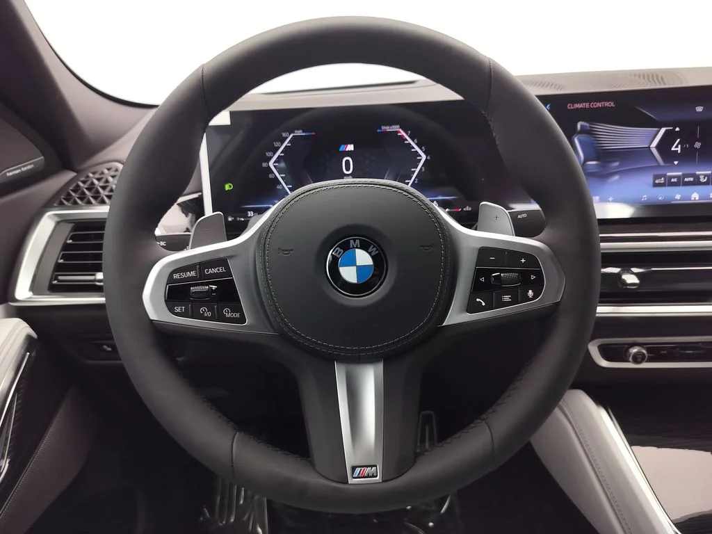 New 2027 Mineral White Metallic BMW xDrive40i image 12