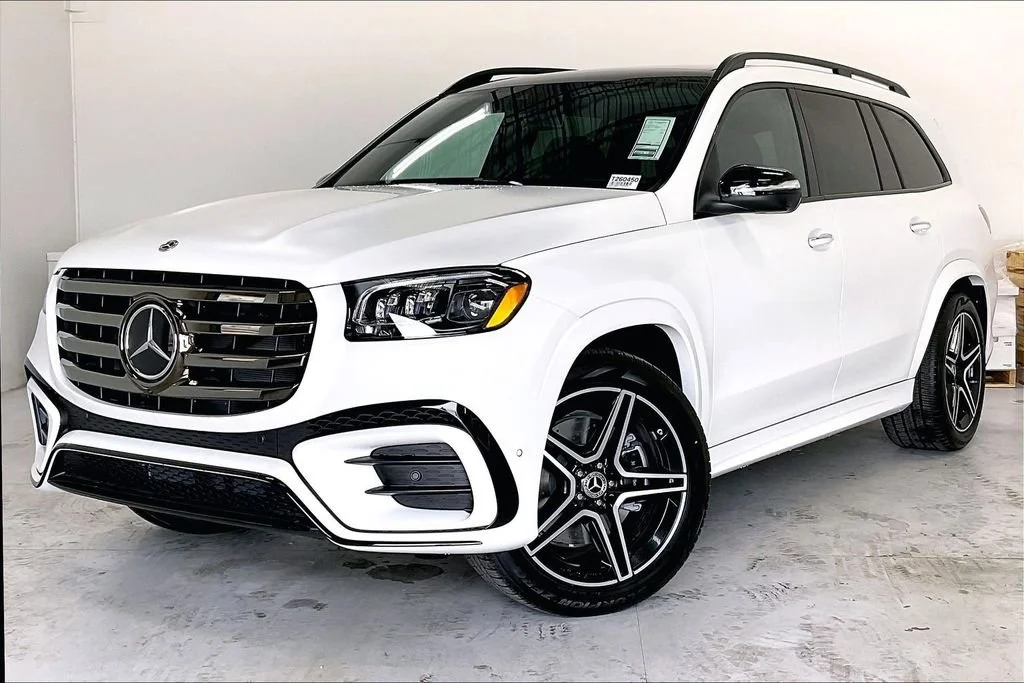 New 2026 MANUFAKTUR Moonlight White Magno Mercedes-Benz GLS 450 image 15