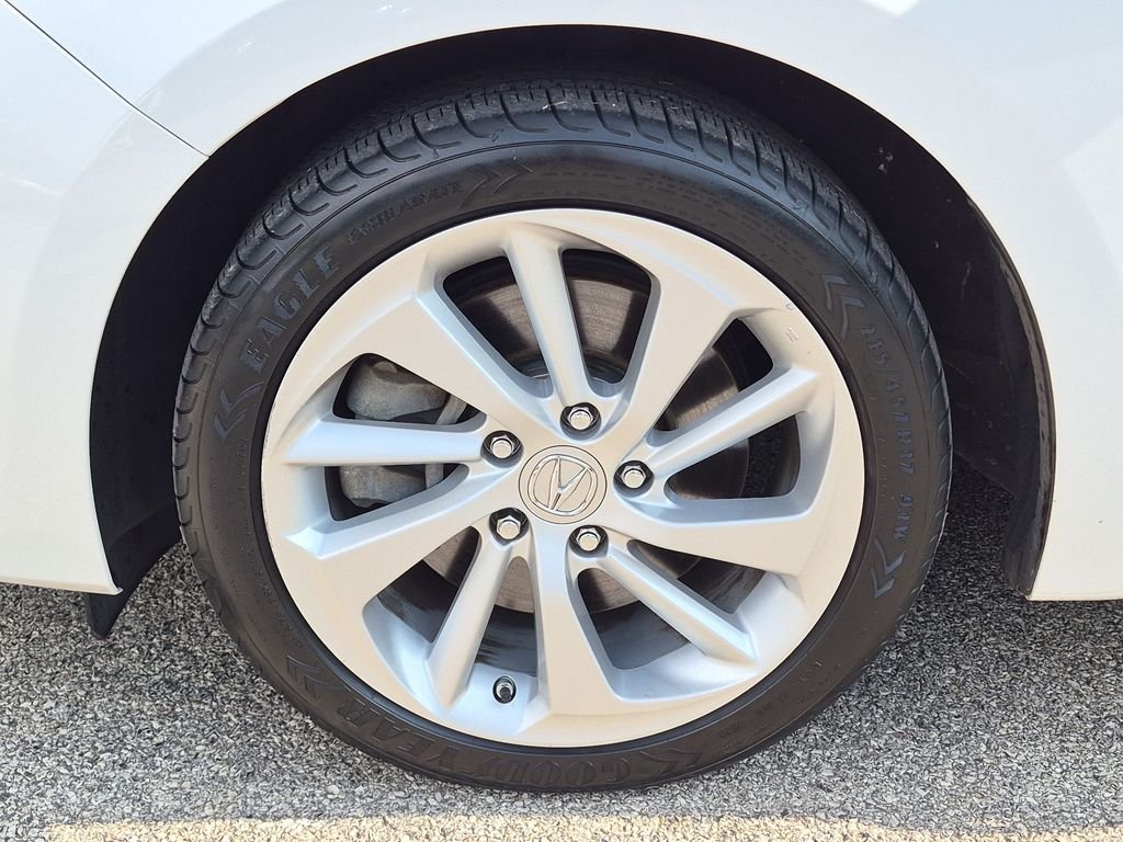 Used 2016 White Acura 2.4L image 15