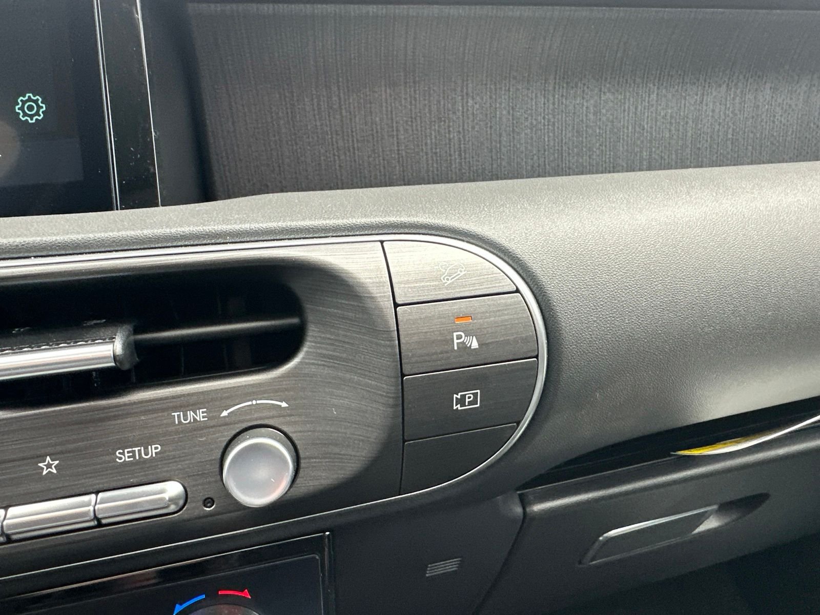 New 2026 Black Hyundai SEL Premium AWD image 78