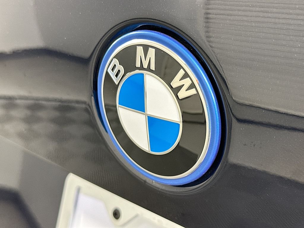 New 2026 Carbon Black Metallic BMW xDrive50e image 22