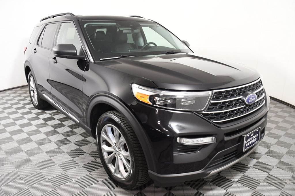 Used 2020 Agate Black Metallic Ford XLT image 9