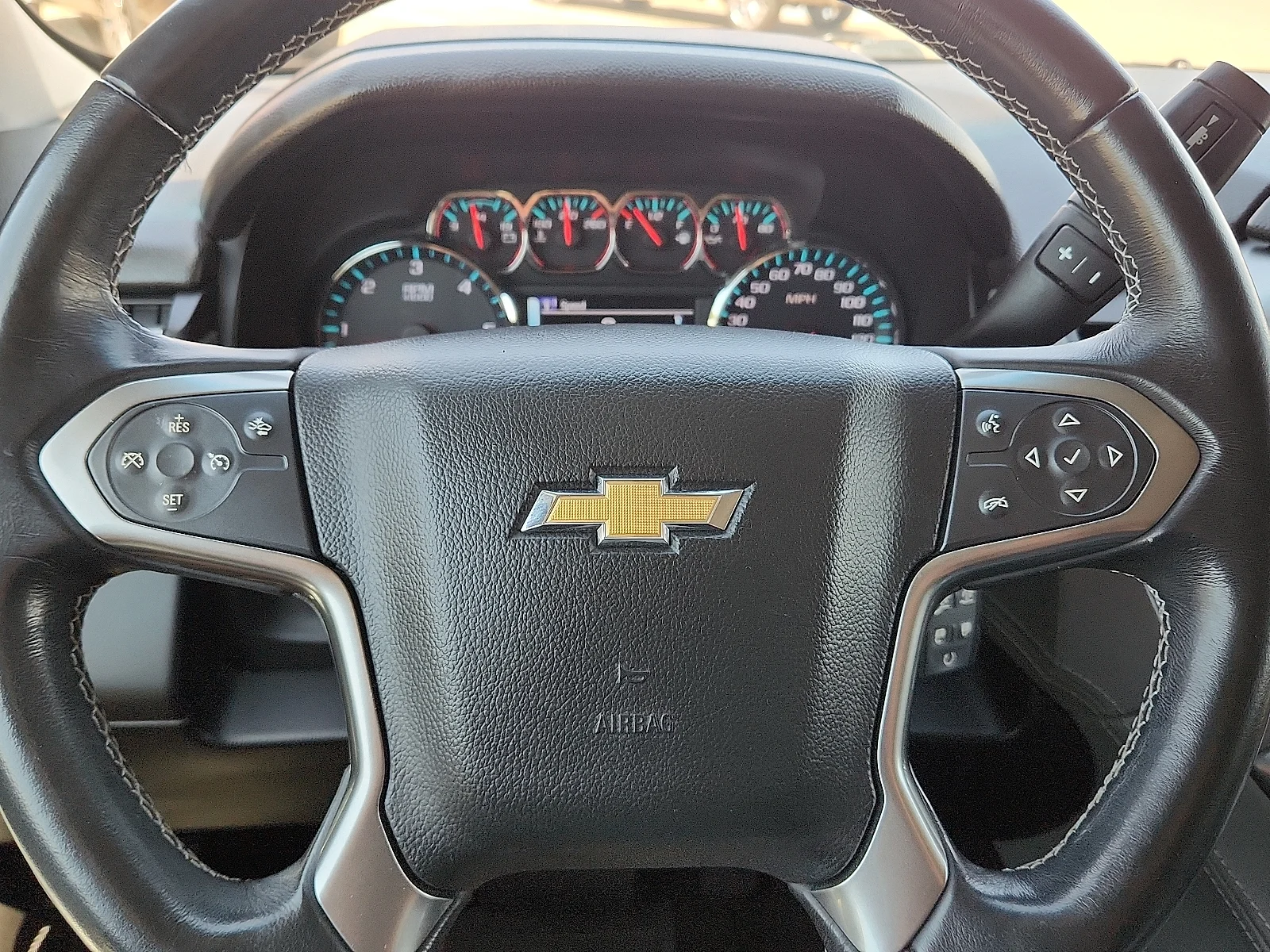 Used 2018 Velvet Chevrolet LT image 24