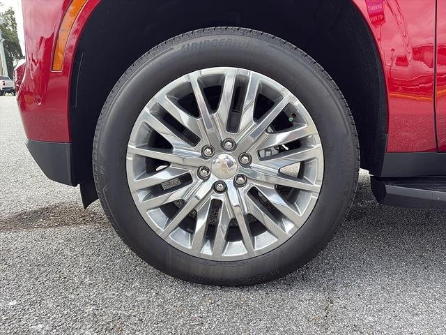 2027 Chevrolet Suburban Premier - Photo 32