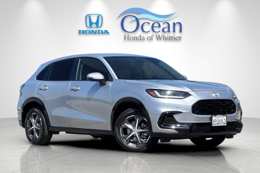 Used 2025 Lunar Silver Metallic Honda EX-L image 2