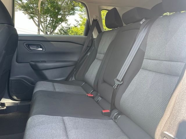 Used 2025 Silver Nissan SV image 13