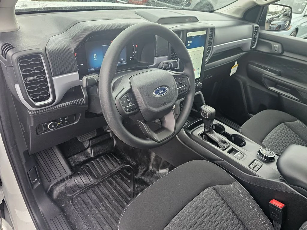 New 2025 Oxford White Ford XL image 19