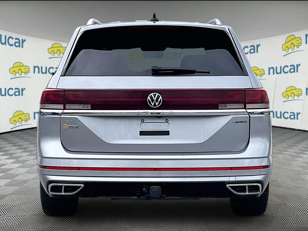 Used 2024 Silver Mist Metallic Volkswagen 2.0T SEL Premium R-Line image 5