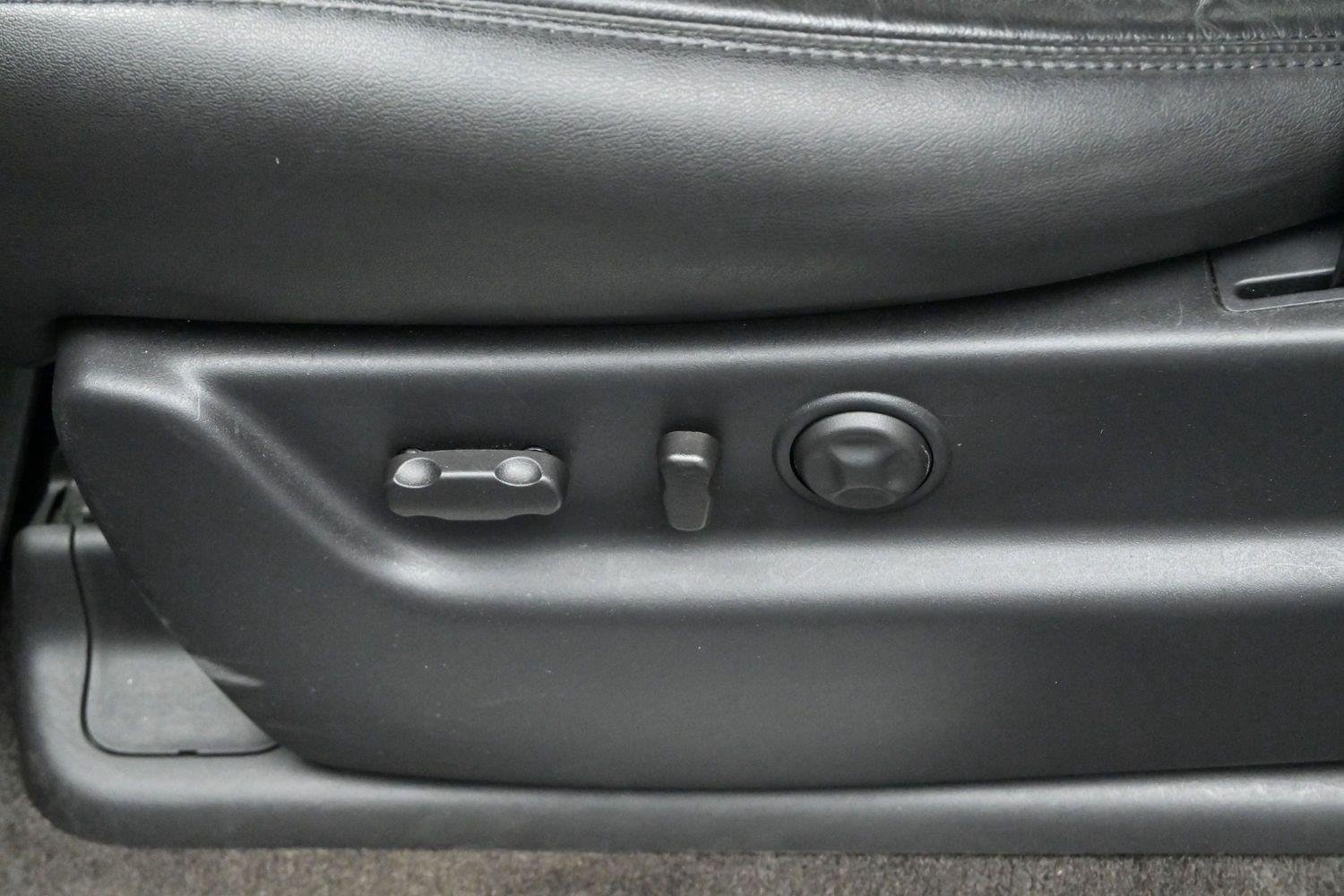 Used 2013 Black Raven Cadillac Premium image 16