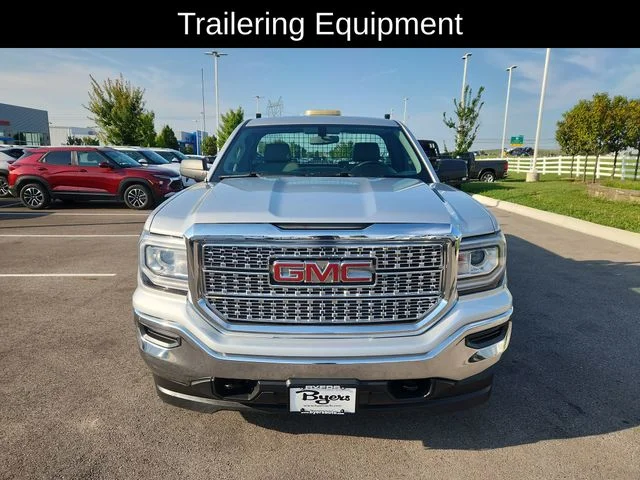 Used 2018 Silver GMC Base image 2