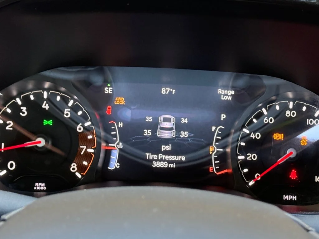 Used 2026 White Jeep Latitude image 14