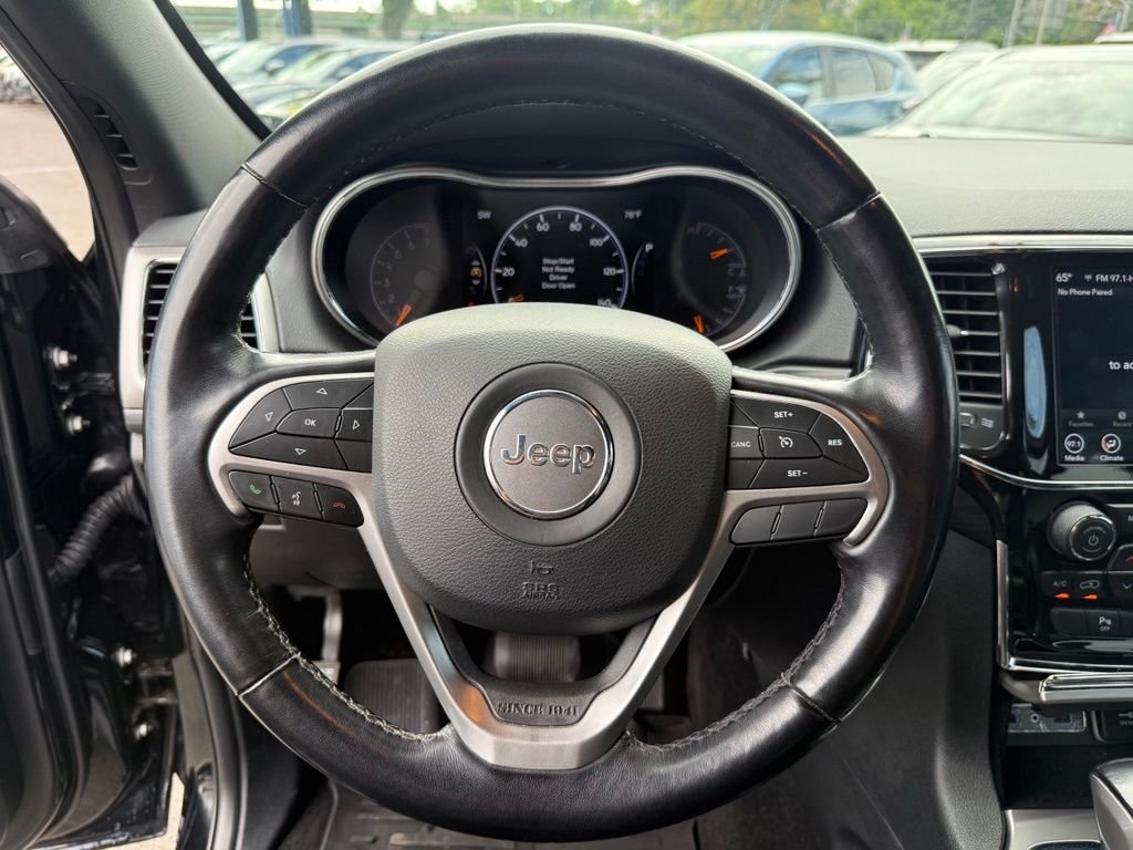 Used 2022 Black Jeep Laredo X image 12
