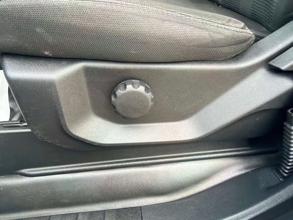 Used 2019 Gray Ford XL image 20