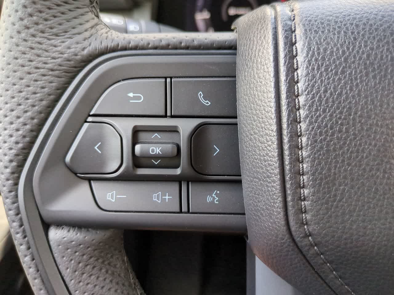 2026 Toyota Tacoma TRD Pro - Photo 25