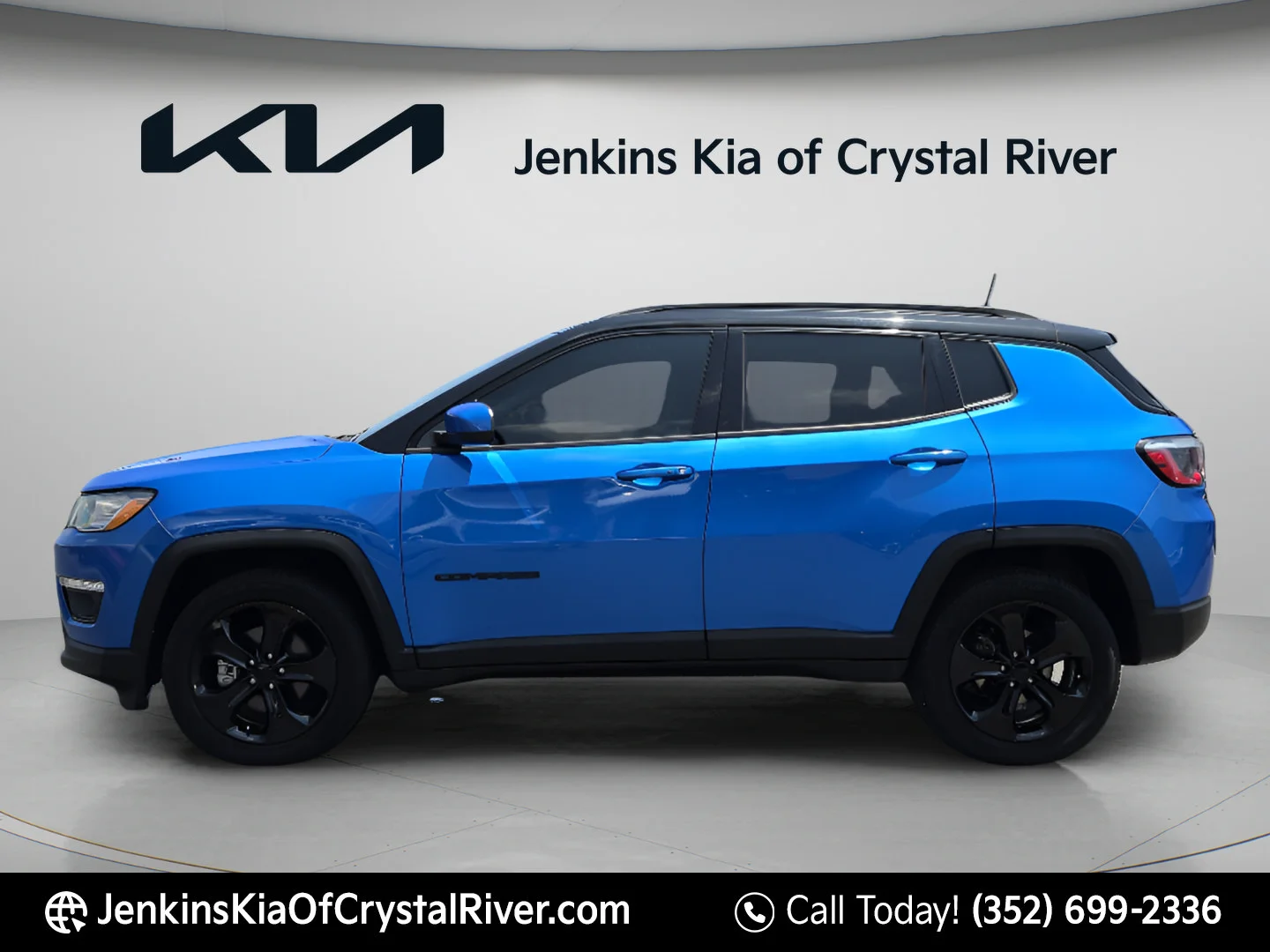 Used 2021 Laser Blue Pearlcoat Jeep Altitude image 9