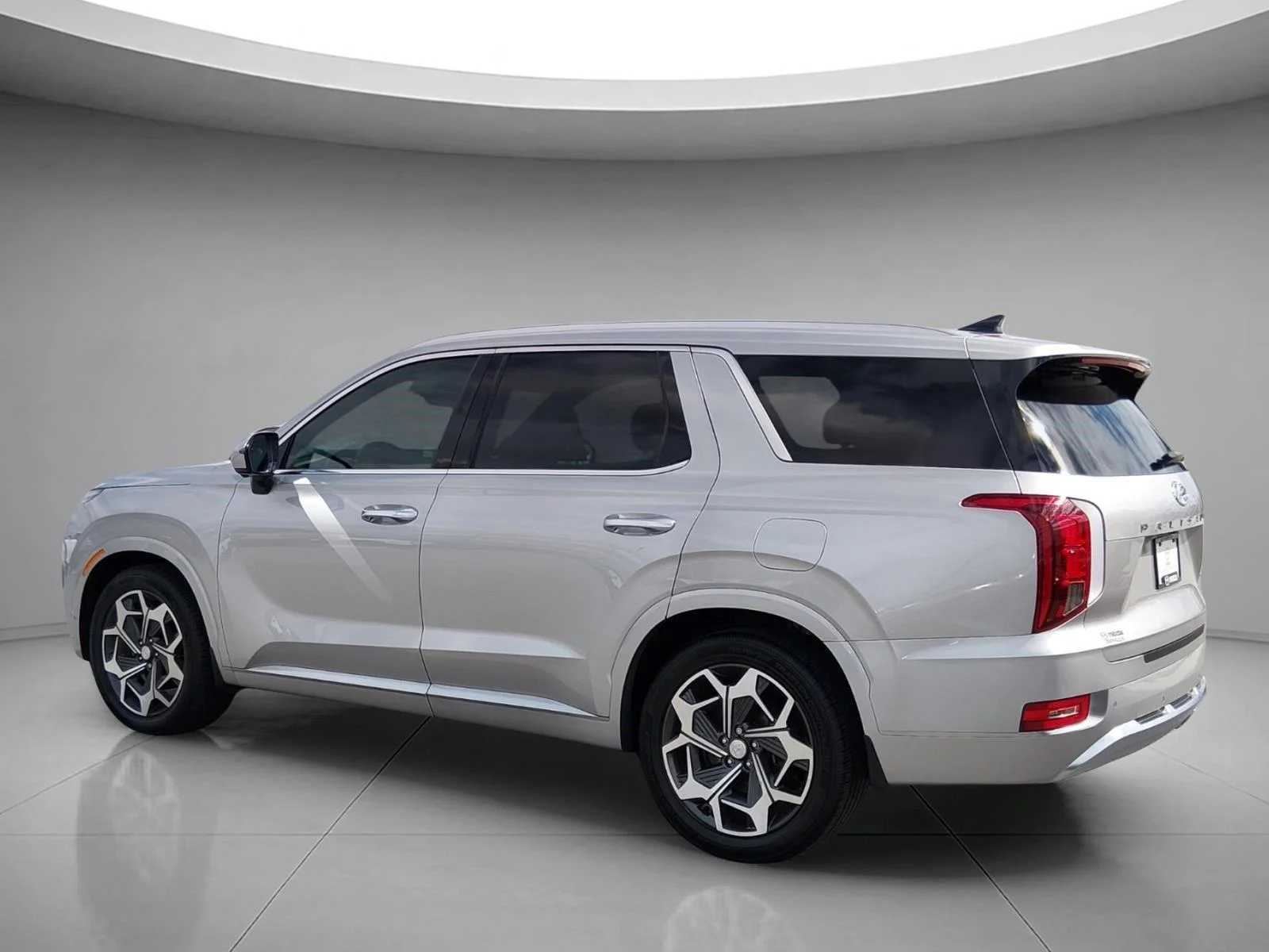 Used 2021 Typhoon Silver Hyundai Calligraphy image 3