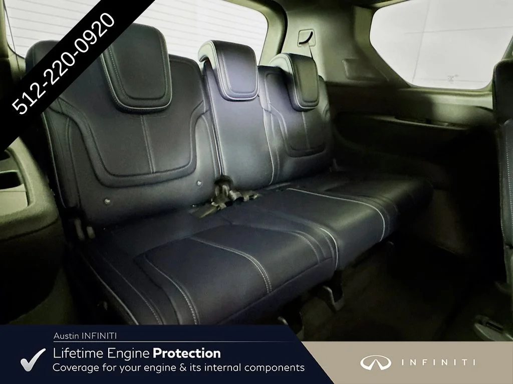 New 2027 2T RADIANT WHIT INFINITI SPORT image 37