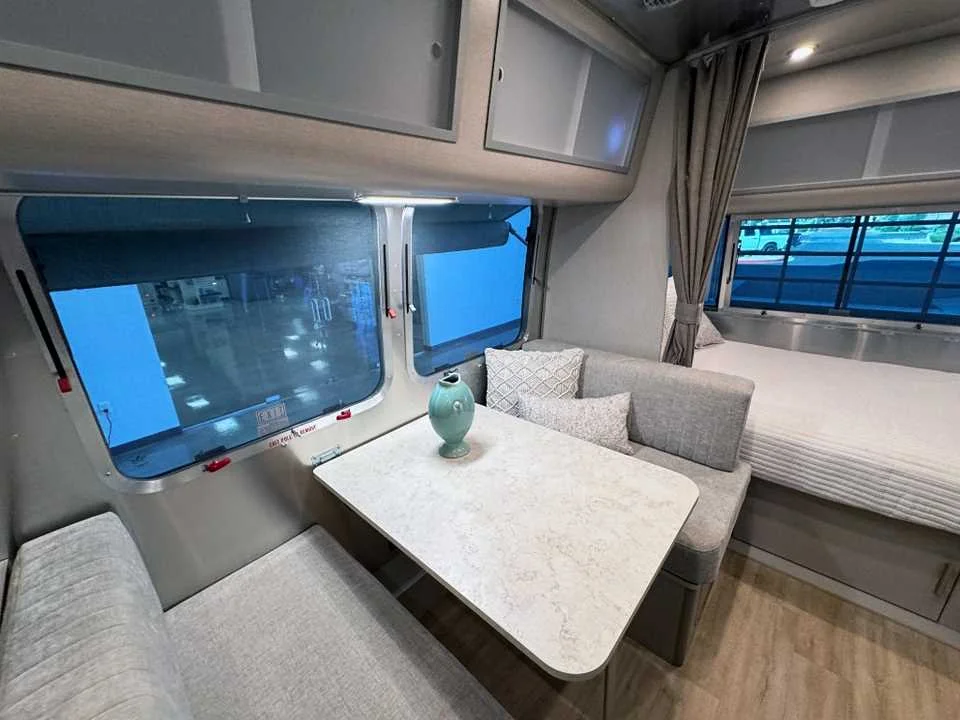 Used 2026 SILVER AIRSTREAM  image 23