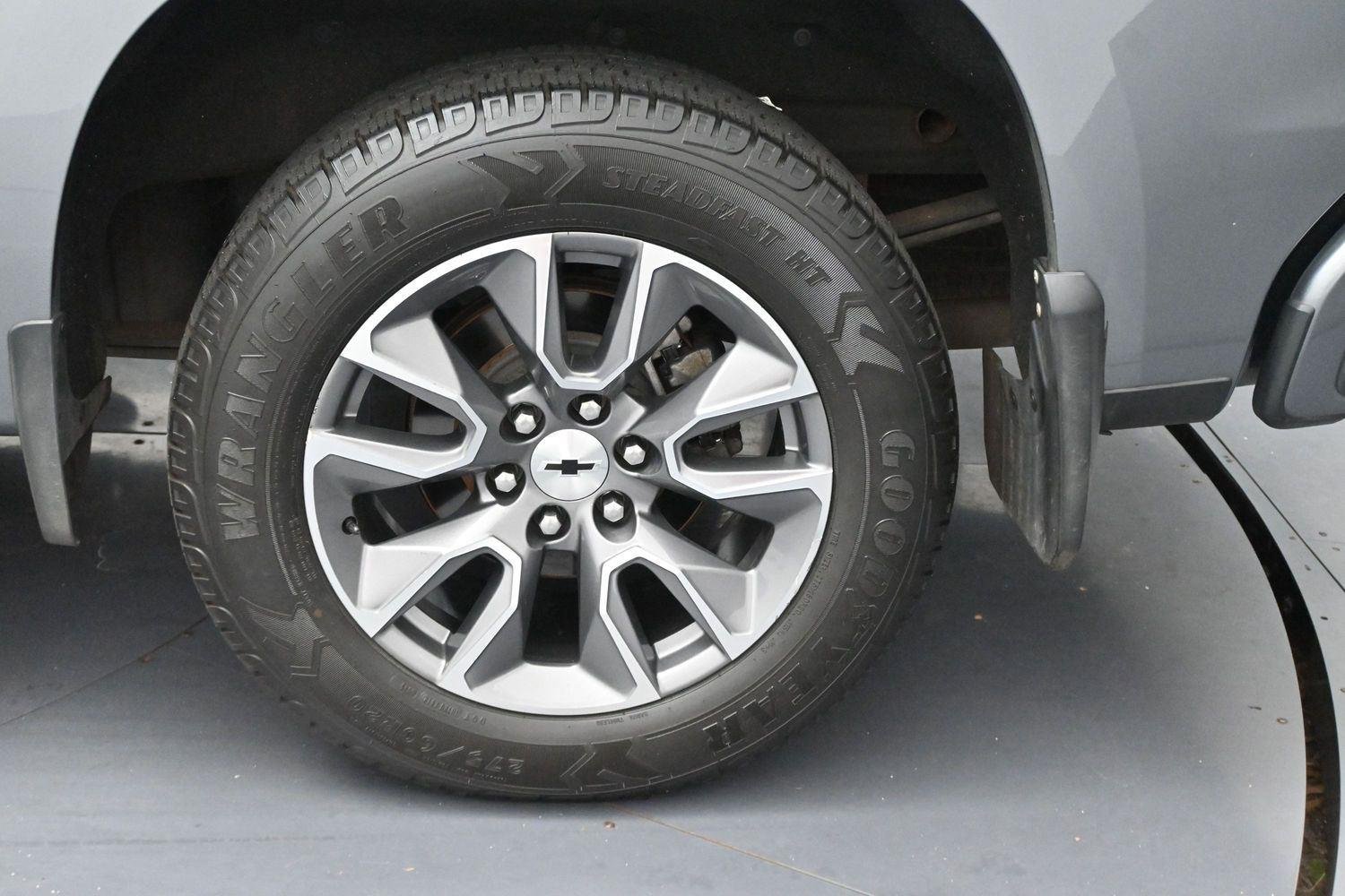 Used 2020 SATIN STEEL METALLIC Chevrolet RST image 34