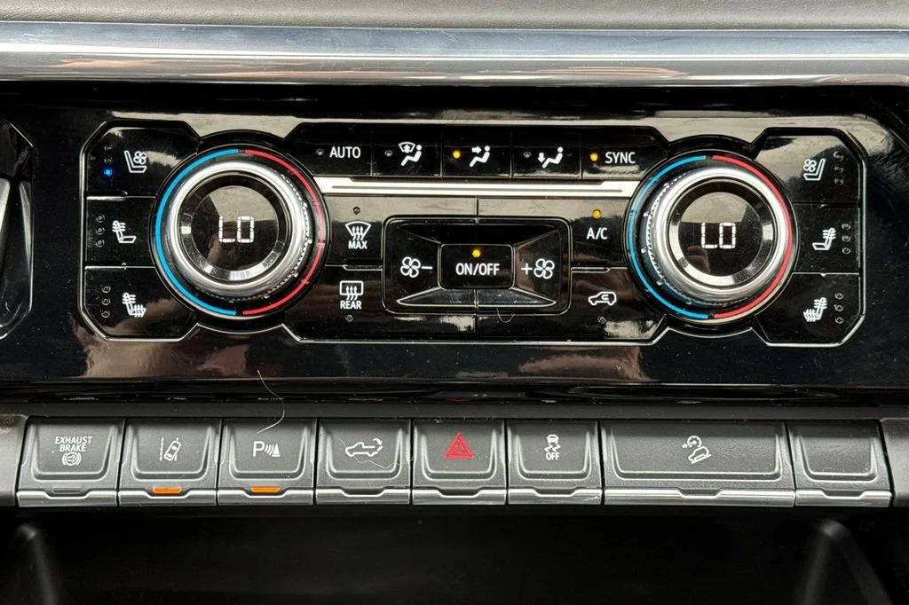 2024 GMC Sierra 3500HD Denali Ultimate - Photo 20