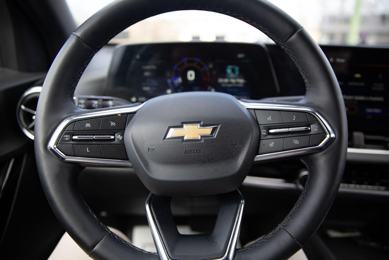 2025 Chevrolet Equinox LT - Photo 11