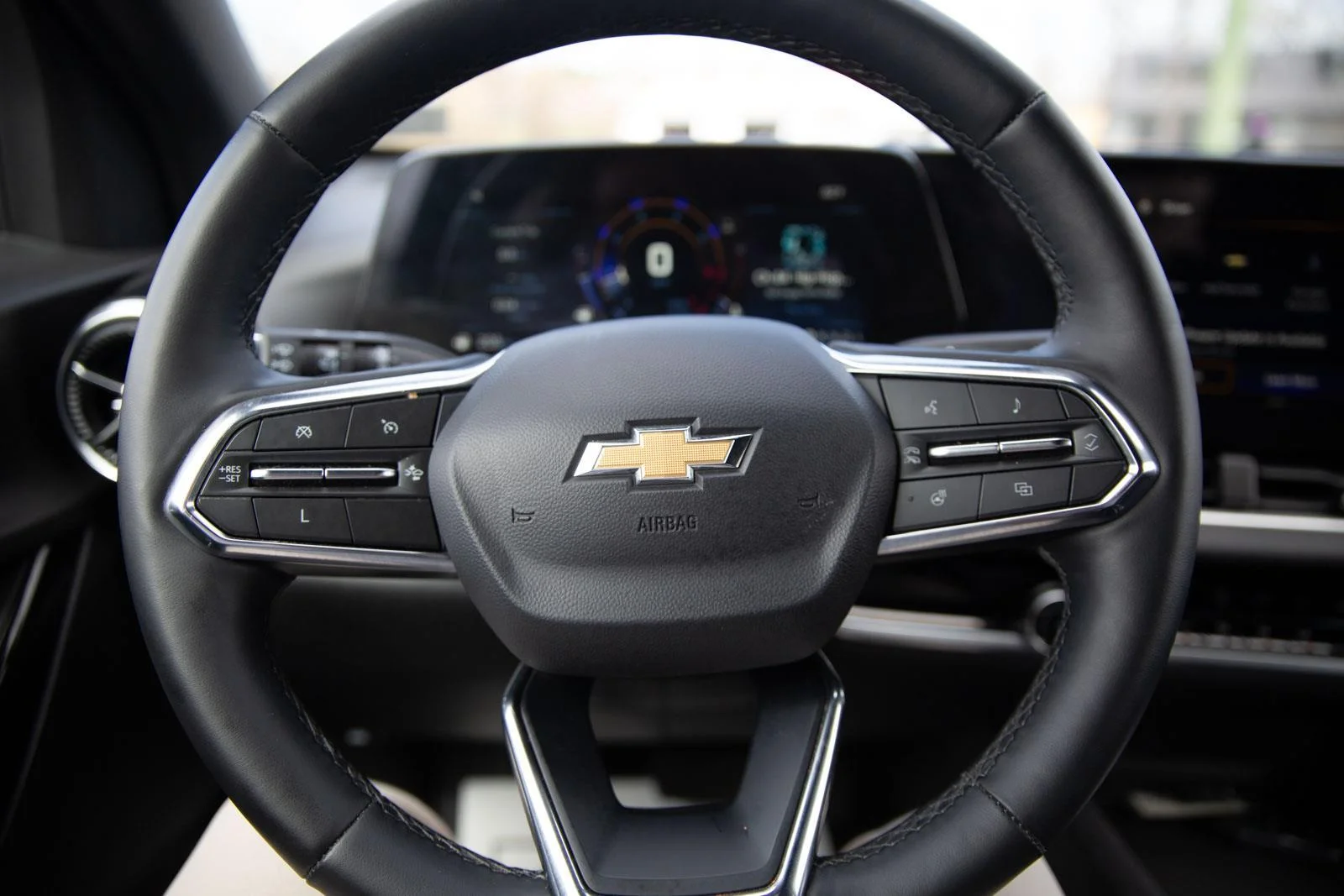 2025 Chevrolet Equinox LT - Photo 11