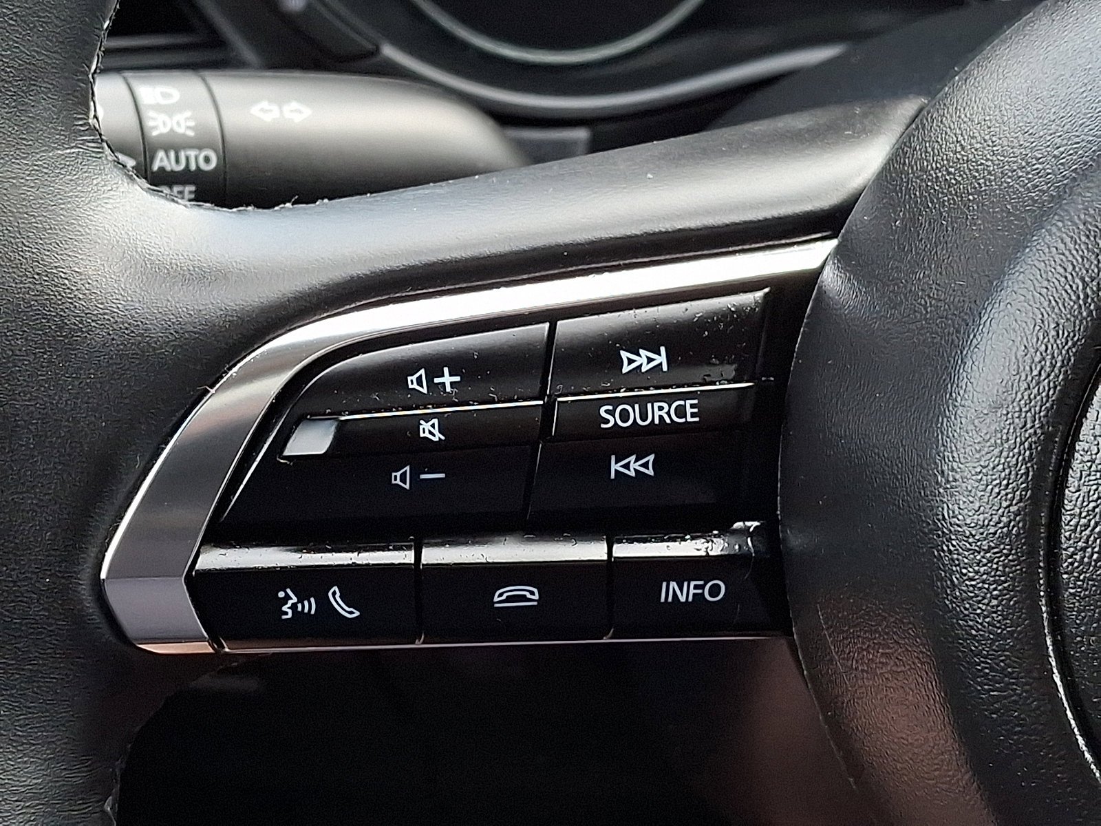 Used 2025 Jet Black Mica Mazda 2.5 S Preferred Package image 21