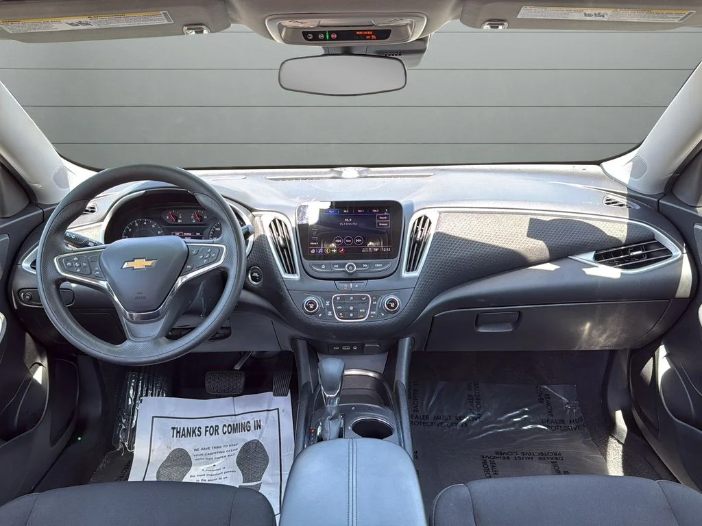 Used 2023 White Chevrolet LT image 12