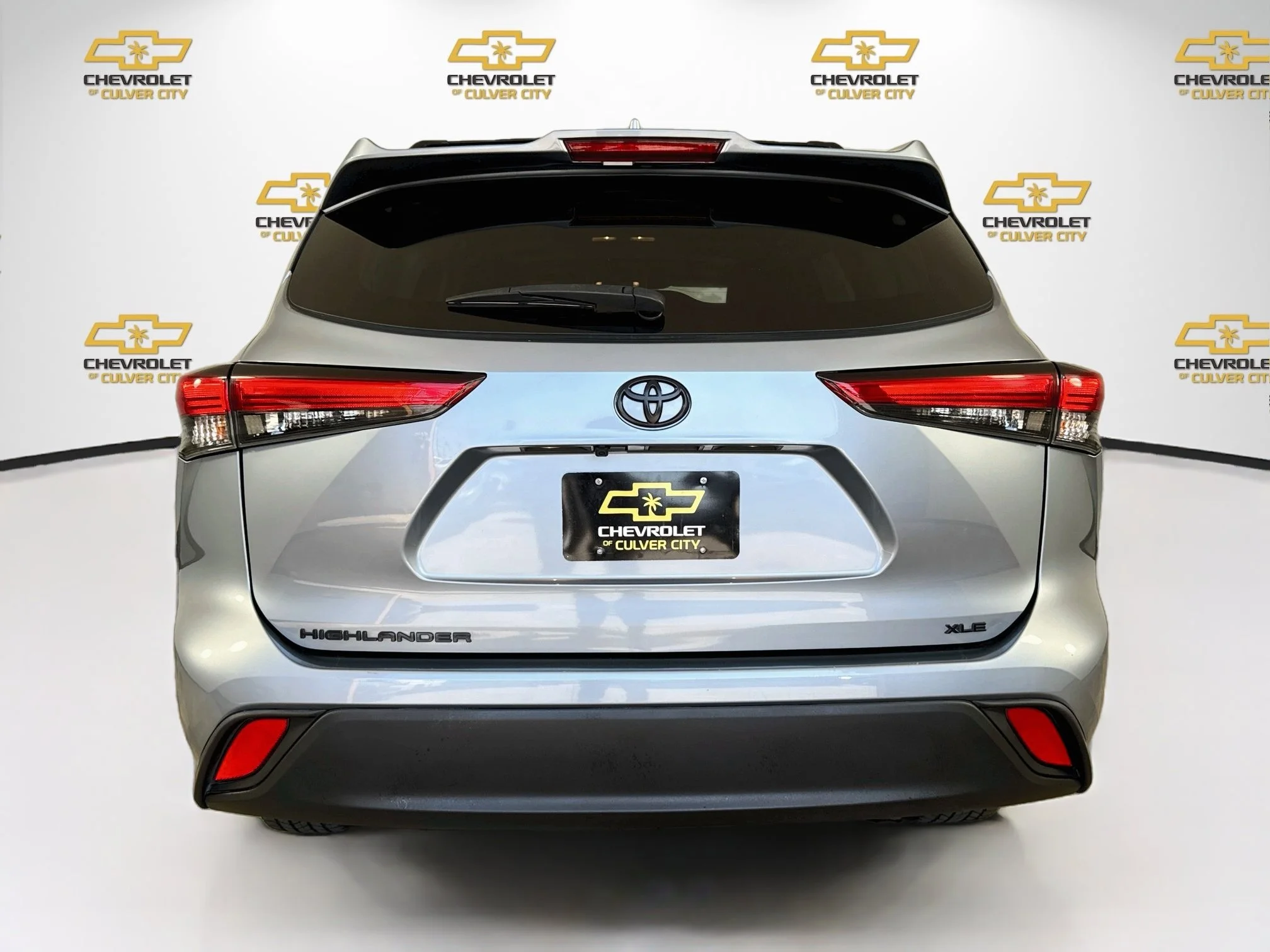 Used 2023 Gray Toyota L image 7