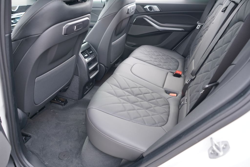New 2026 Alpine White BMW xDrive50e image 19