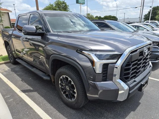 2022 Toyota Tundra SR5 3.4L 4WD CrewMax 5.5' Bed's photo