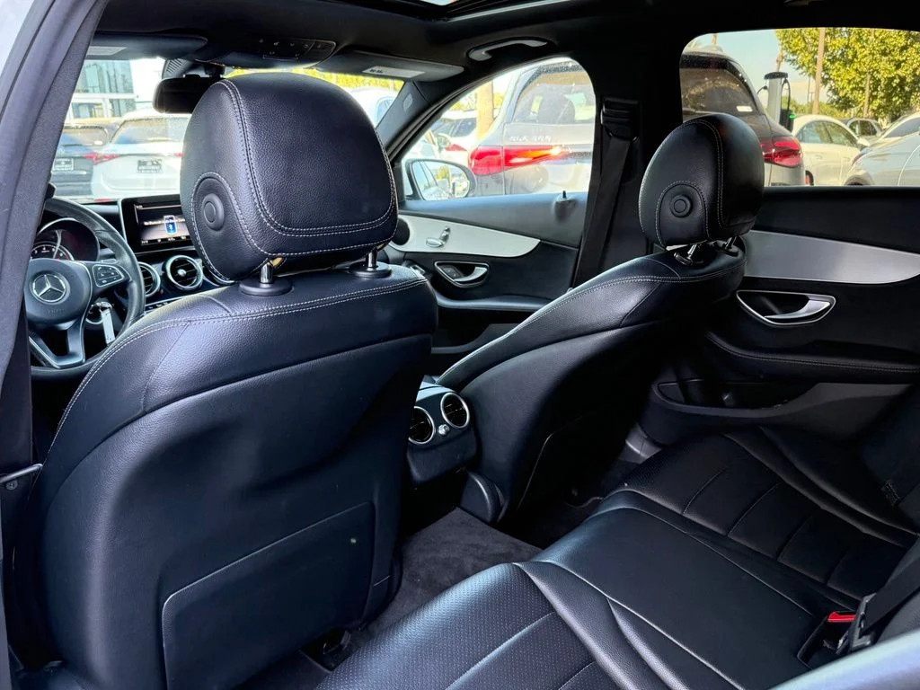 Used 2018  Mercedes-Benz C 350e image 25