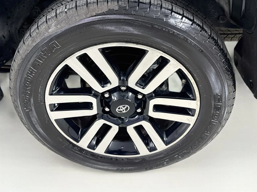 Used 2018 Midnight Black Metallic Toyota Limited image 39