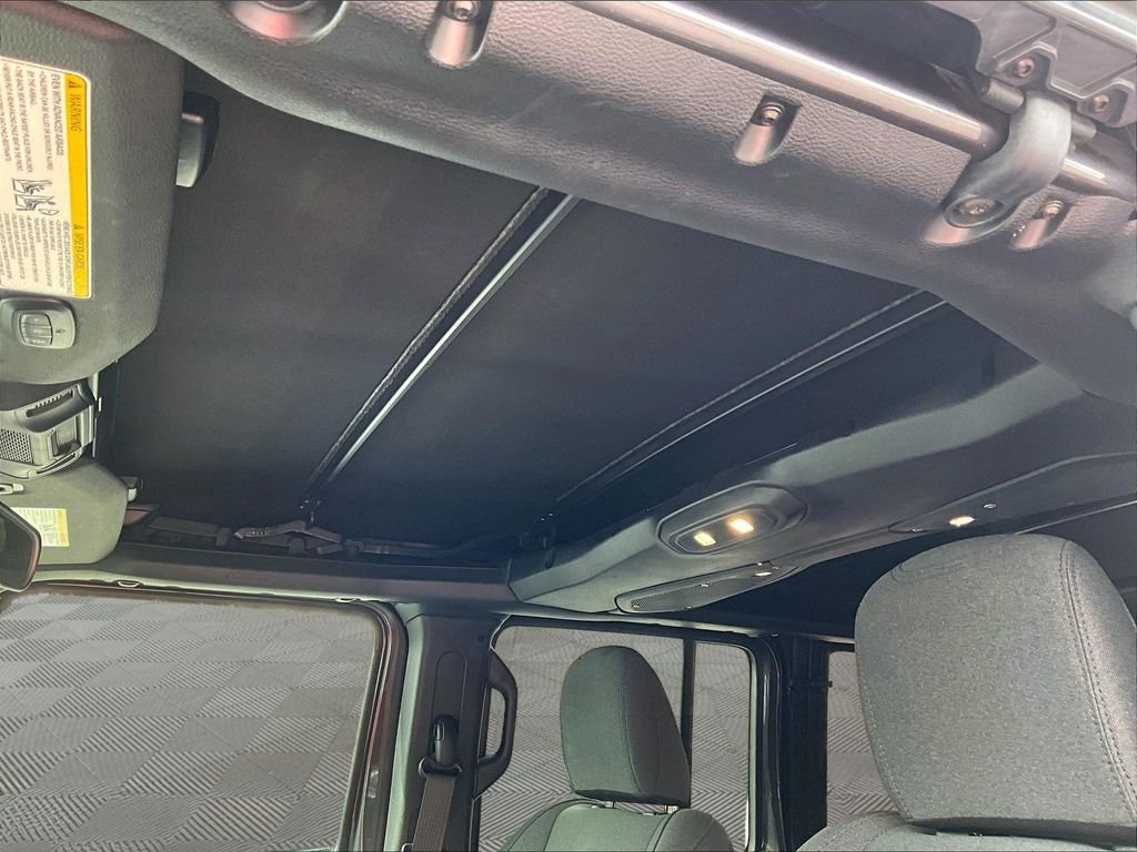 Used 2024 Gray Jeep Rubicon image 21