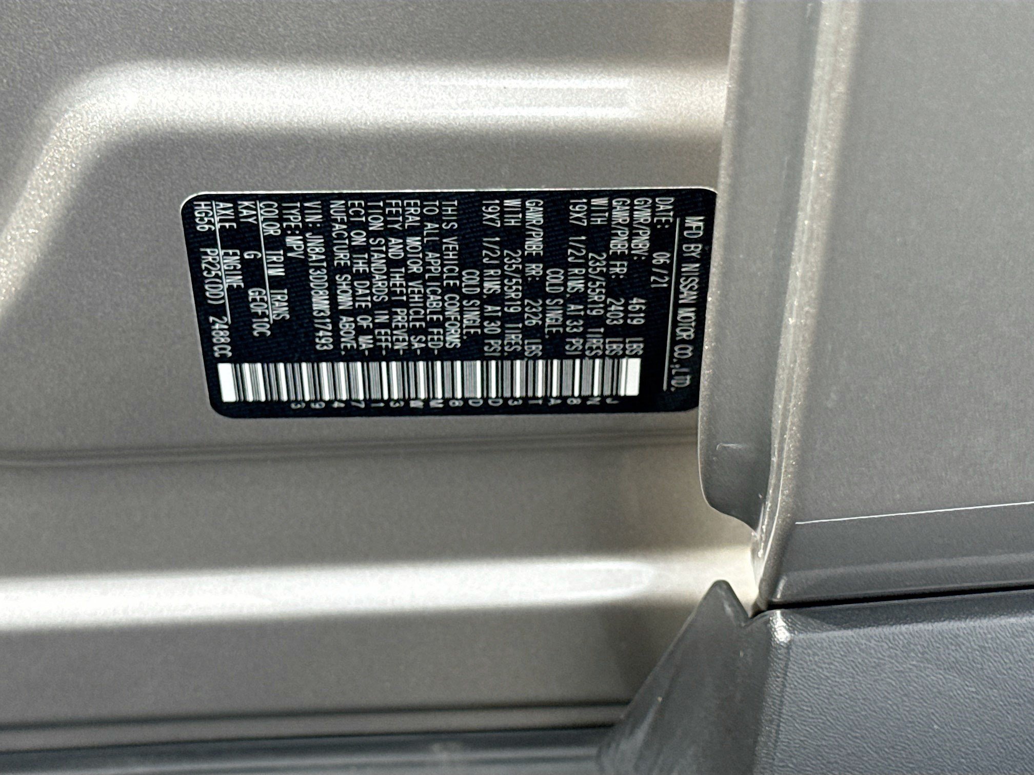 Used 2021 Champagne Silver Metallic Nissan Platinum image 32