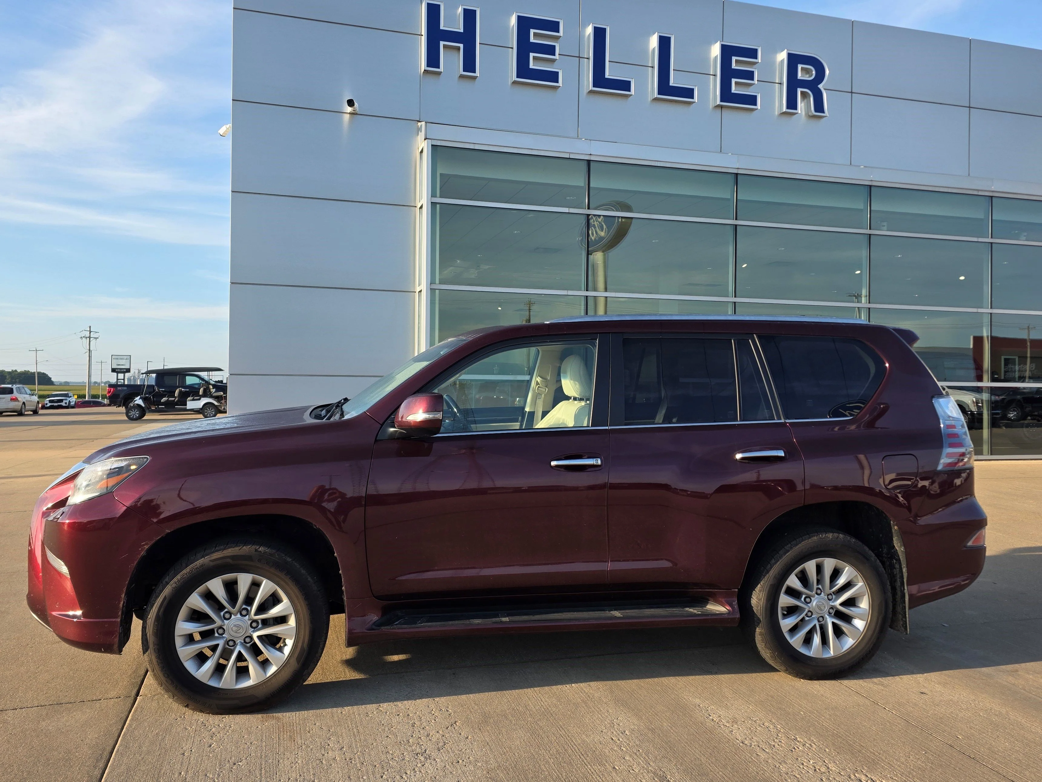 Used 2021 Mica Lexus 460 image 3