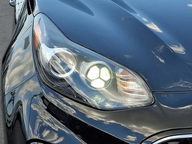Used 2020 Red Kia LX image 10
