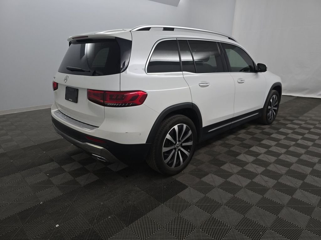 Used 2022 White Mercedes-Benz GLB 250 image 6