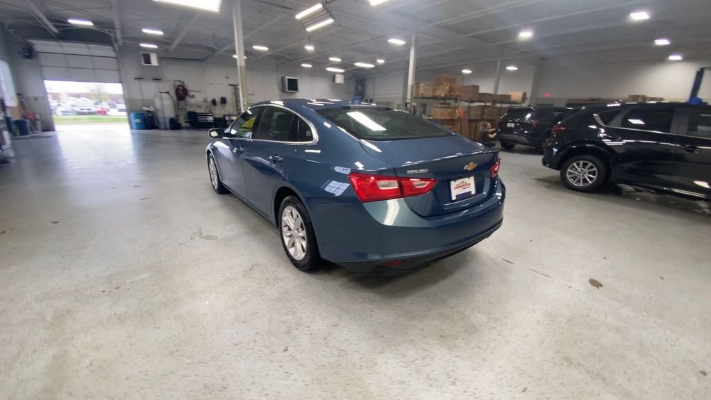 Used 2024 Lakeshore Blue Chevrolet LT image 9