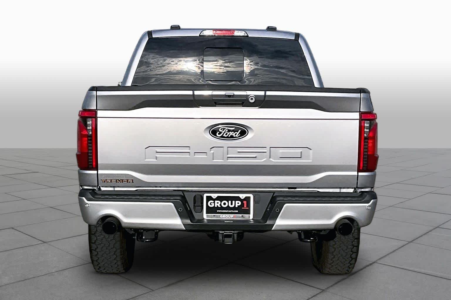 Used 2025 Iconic Silver Metallic Ford Tremor image 9