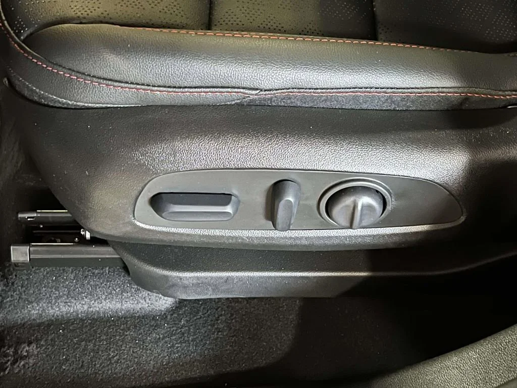 2027 Chevrolet Bolt RS - Photo 12