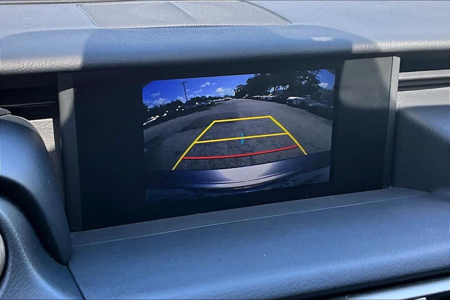 Used 2019 Atomic Silver Lexus  image 25
