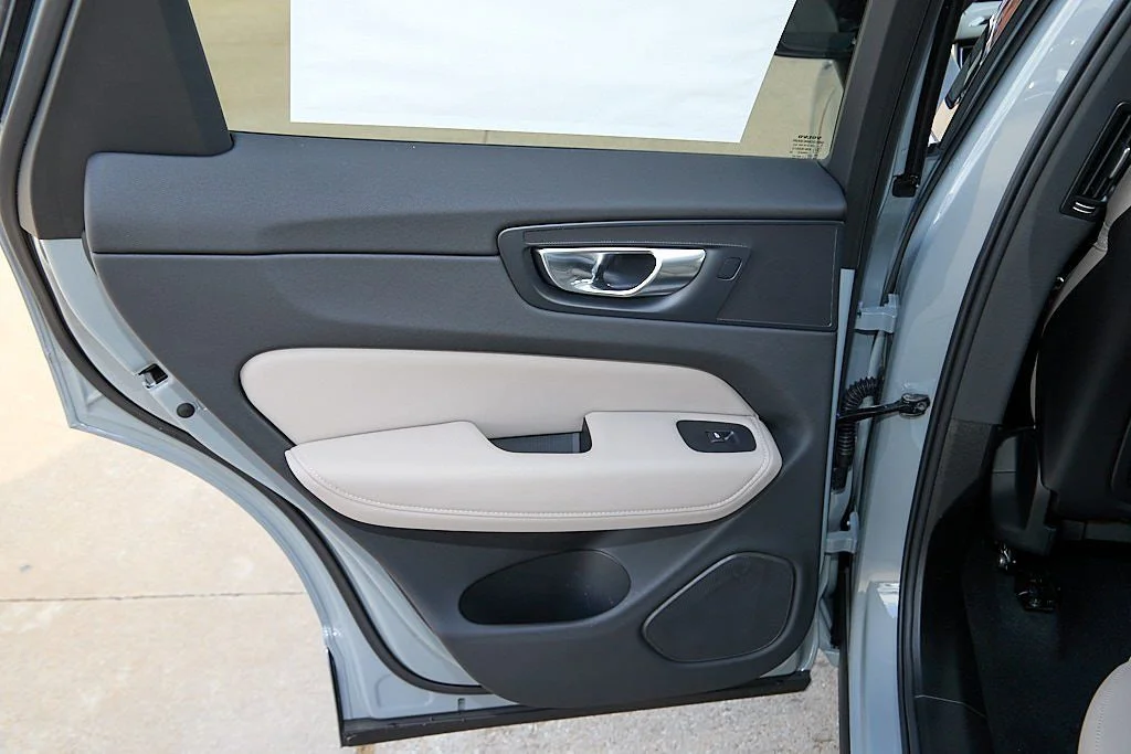New 2026 Vapour Grey Volvo Core image 18